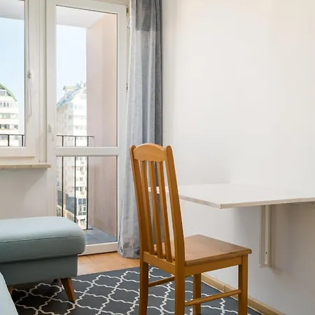 Wola Center 3-bedroom By Bookinghost شقة *