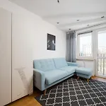 Wola Center 3-bedroom By Bookinghost *