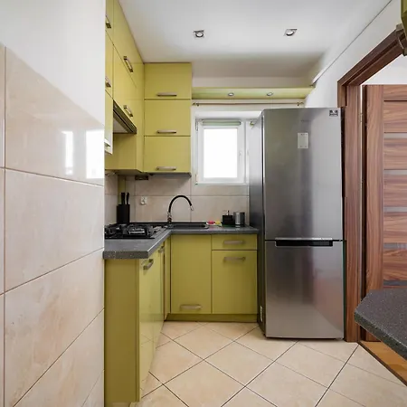 Wola Center 3-bedroom By Bookinghost * Varsavia