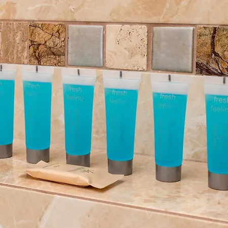 Wola Center 3-bedroom By Bookinghost Apartmán