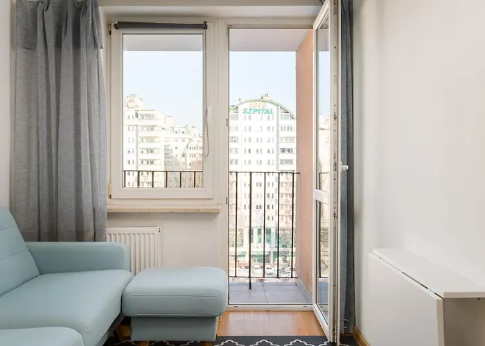 Wola Center 3-bedroom By Bookinghost Apartmán